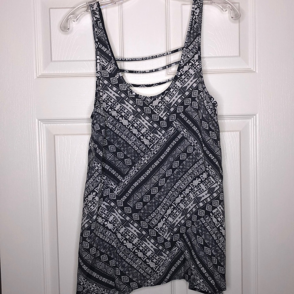 ☘️3/$20 NWT Aeropostale  Tank Top Sz med
